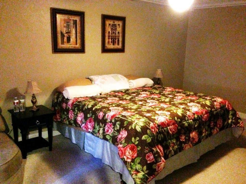 The Lodge At Cypress Falls Wimberley Extérieur photo