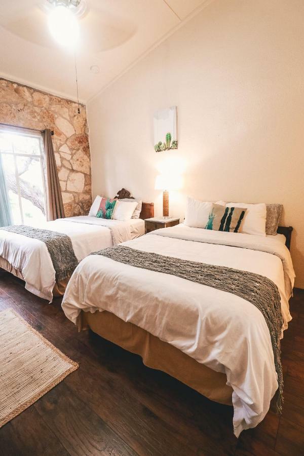 The Lodge At Cypress Falls Wimberley Extérieur photo