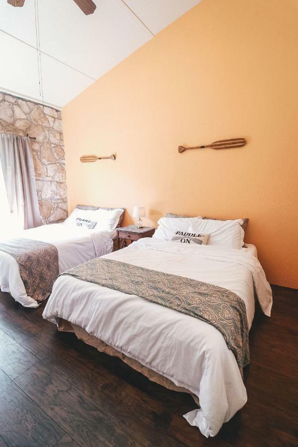 The Lodge At Cypress Falls Wimberley Extérieur photo